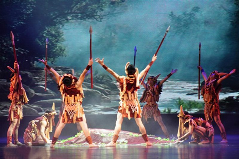 民族特色捕猎舞