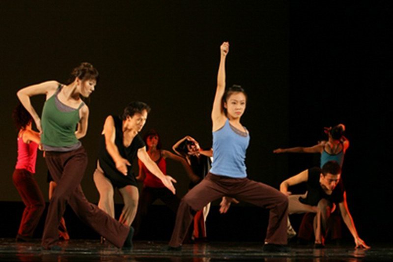 海南海口三亚现代舞