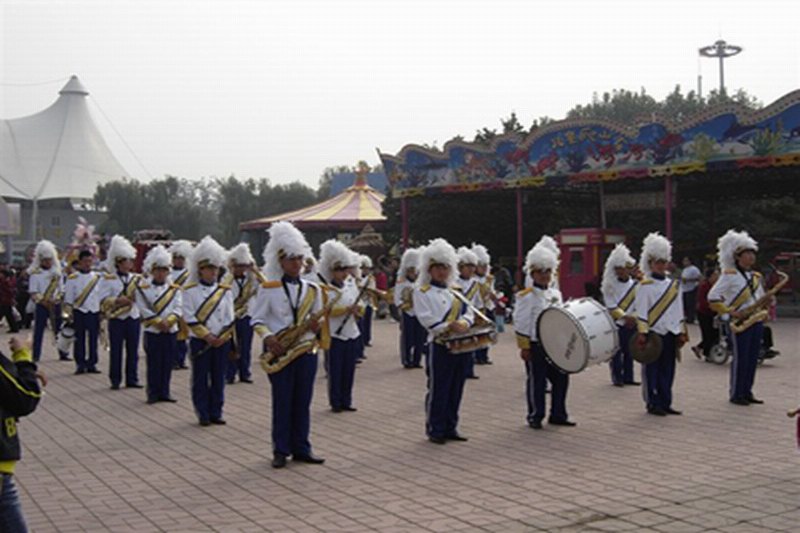 海南海口三亚军乐队表演