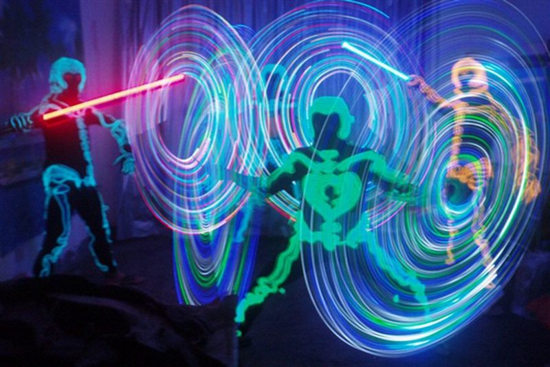 海南海口三亚荧光舞