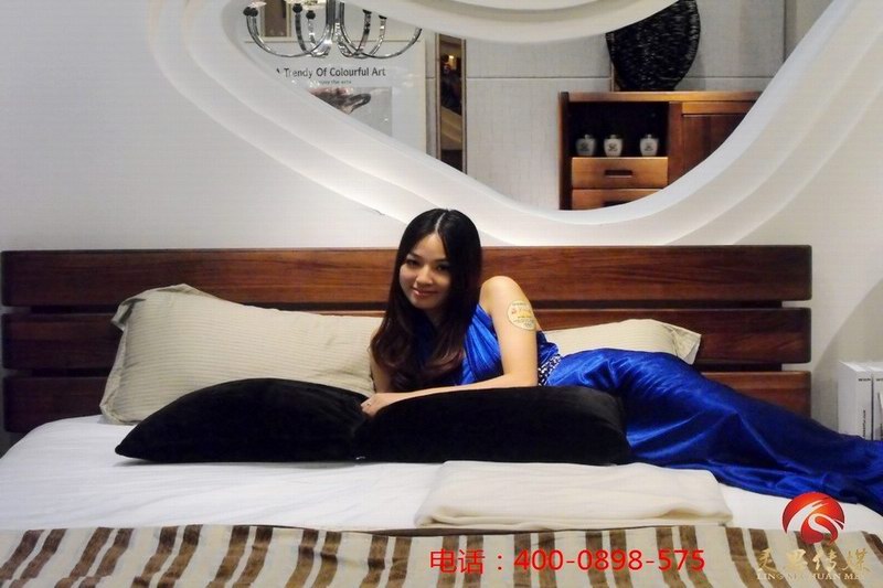 海口灵思传媒有限公司承接唯美居柏森家具店开业庆典