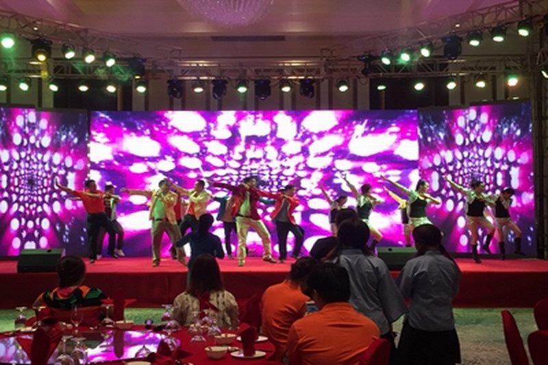 海南皇隆制药年会在海口鲁能希尔顿酒店举办