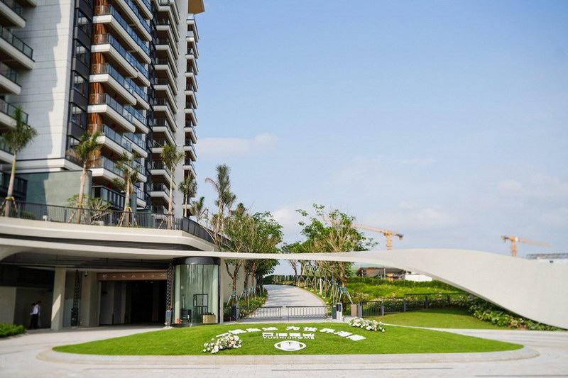 “一城启迪 为世界海南”云海吾乡西区交付