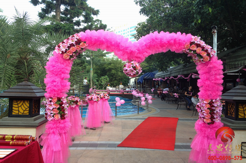 海口灵思承接锦鸿温泉花园酒店婚庆灯光、音响、乐队演出